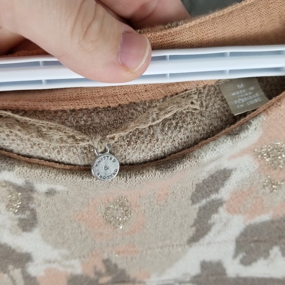 KNITTED&KNOTTED | Persica floral sweater dress - Picture 6 of 8